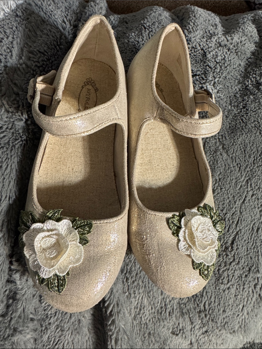 Joyfolie girls shoes with a flower